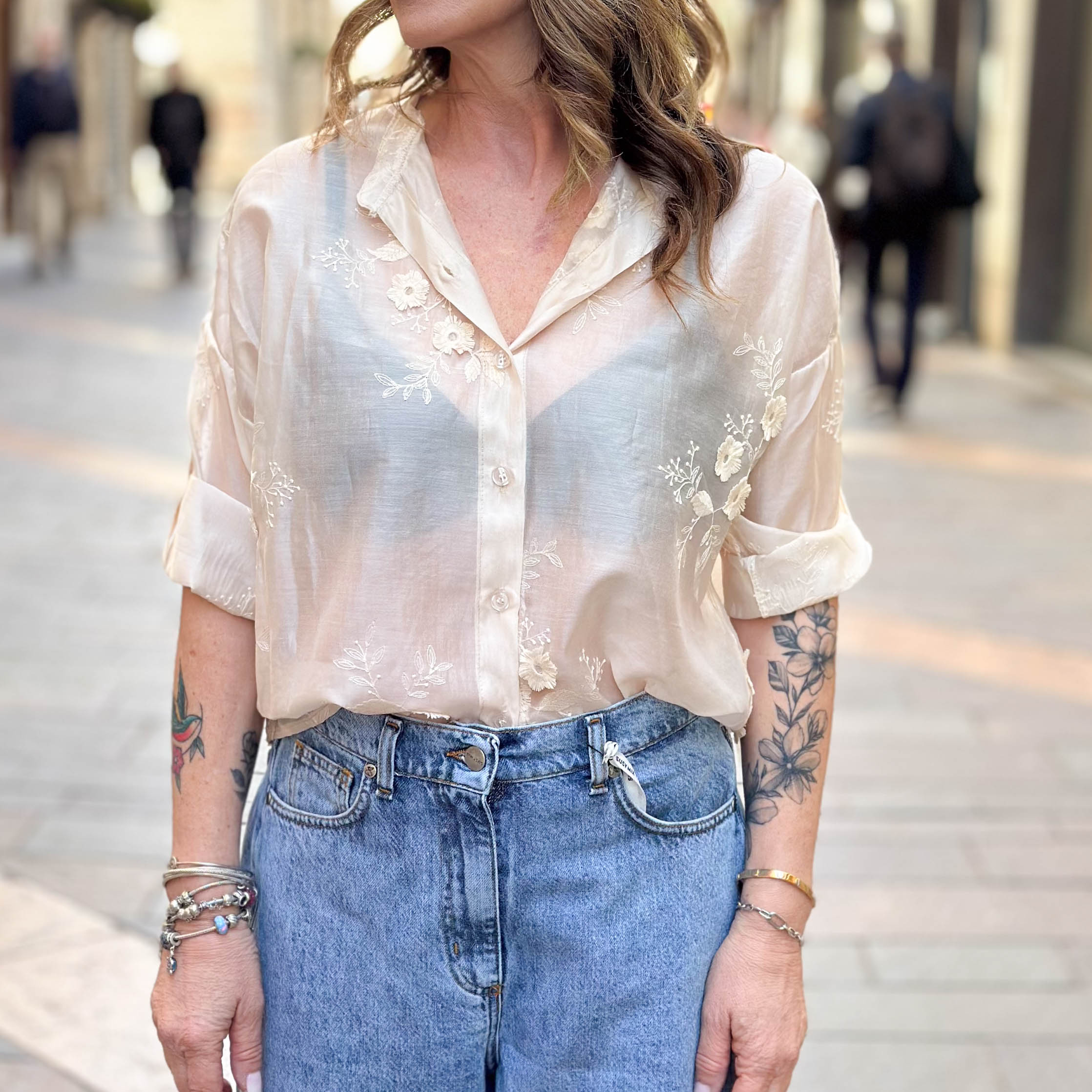 Camicia Fiorellini ricamati