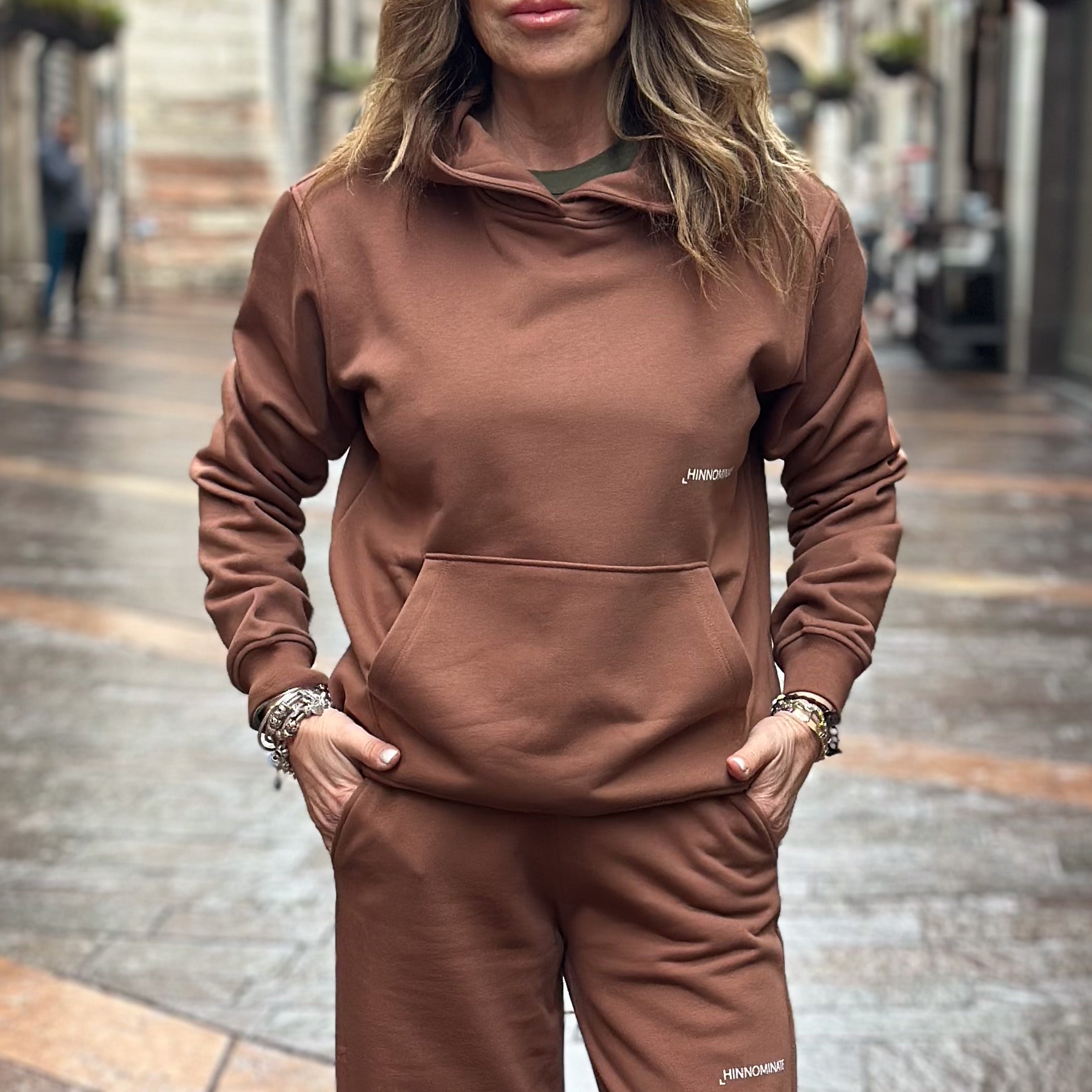 Felpa Hinnominate - Marsupio e cappuccio - moka e panna