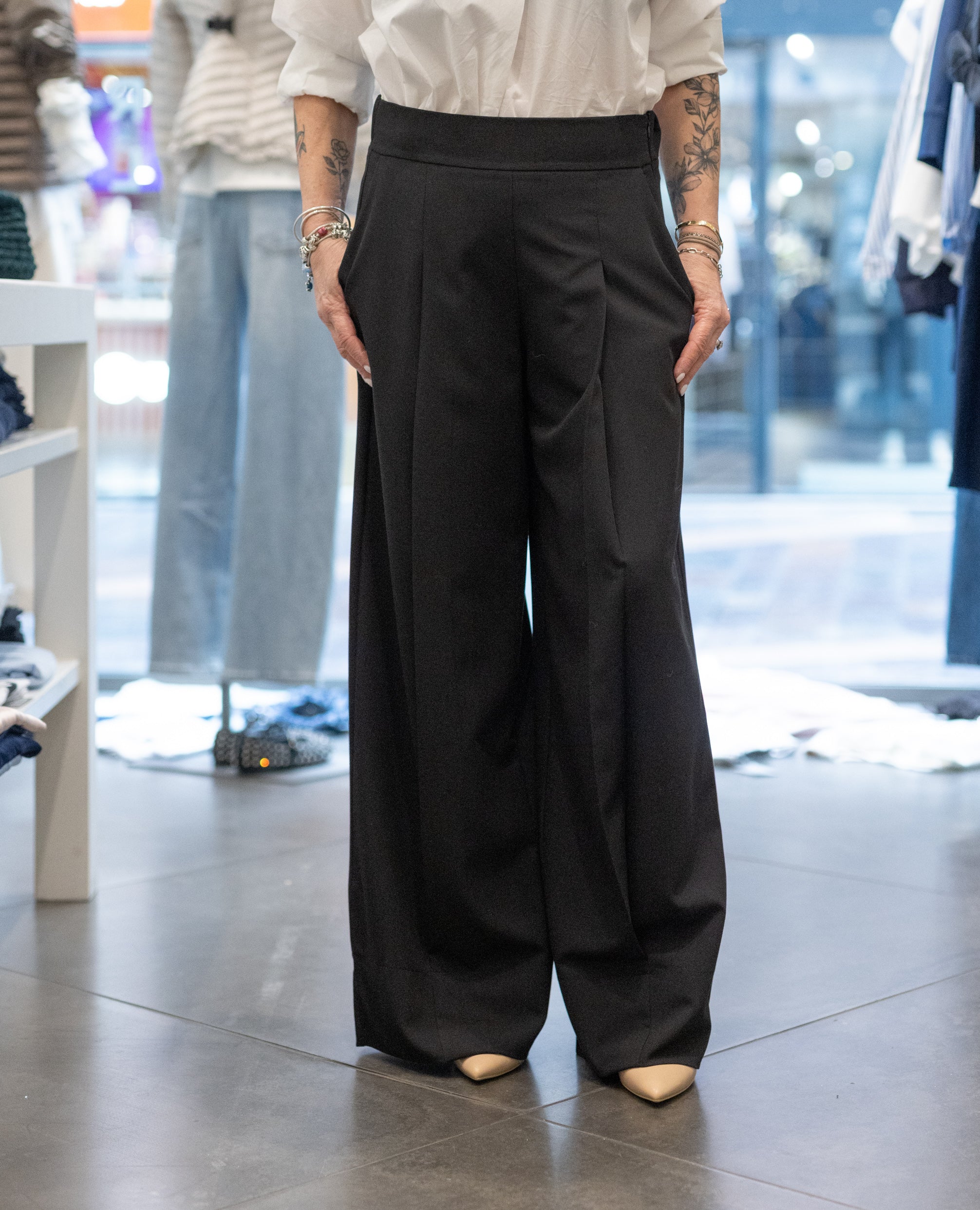 Pantaloni Neri Lumina - modello Elisa
